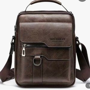 Men’s Brown Leather Crossbody Bag (see pictures)